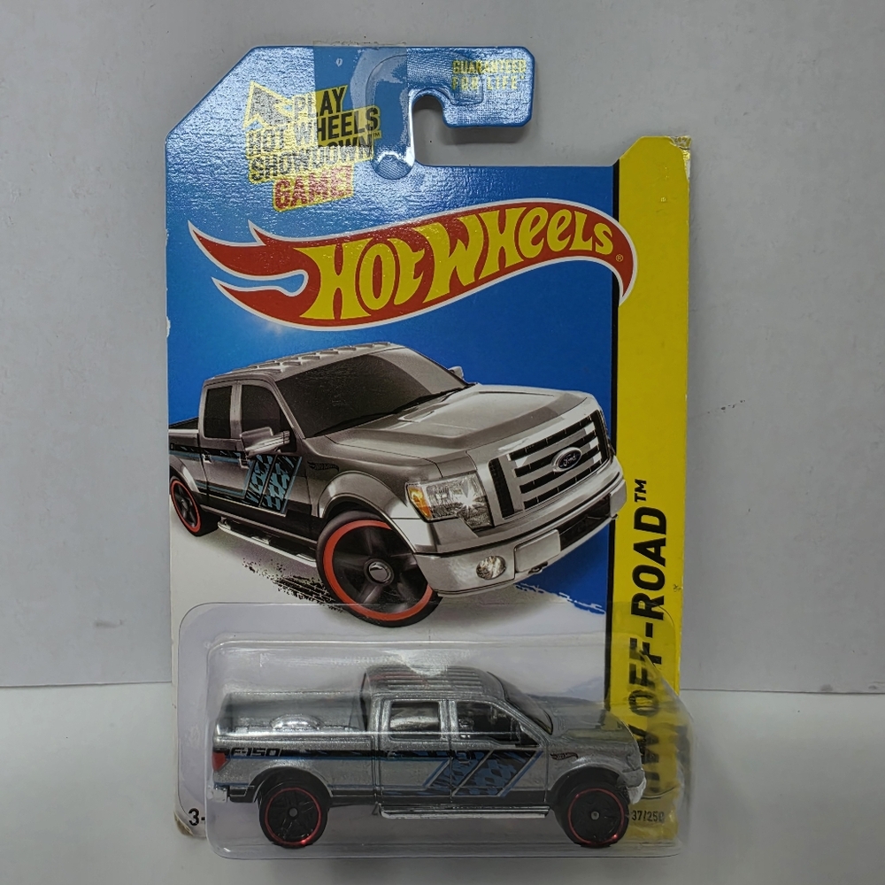 Hot Wheels 2009 Ford F-150 OFF ROAD Silver Toy Truck